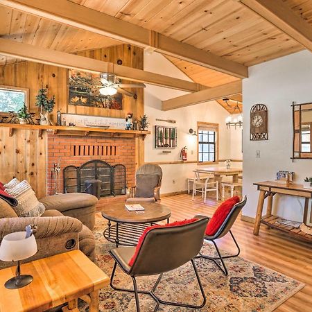 Big Bear Cabin With Deck And Hot Tub, Near Resorts! Big Bear Lake Dış mekan fotoğraf