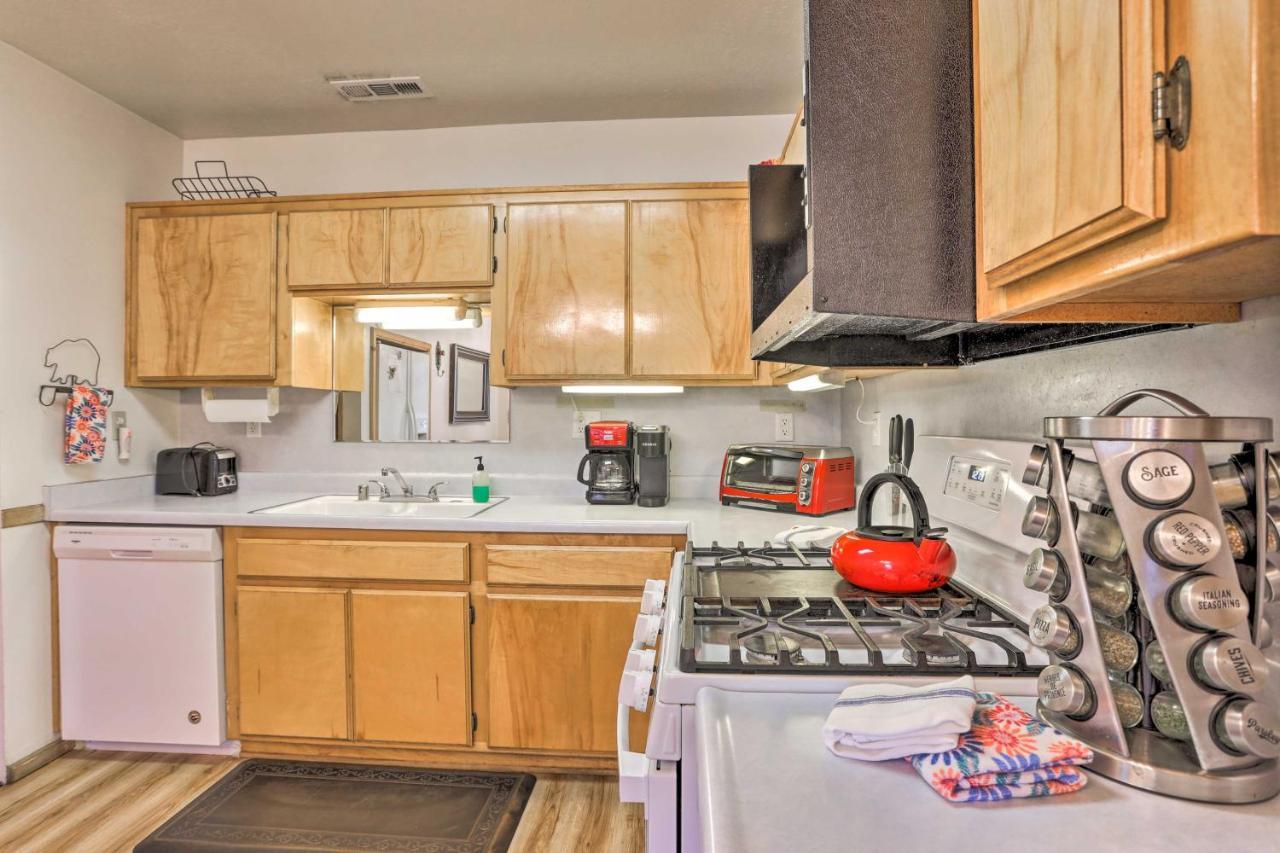 Big Bear Cabin With Deck And Hot Tub, Near Resorts! Big Bear Lake Dış mekan fotoğraf